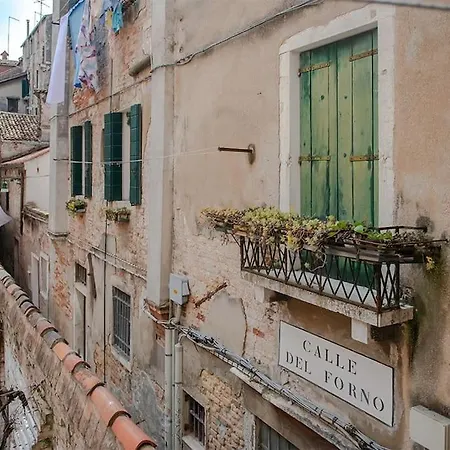 아파트 Delightful At 5 Mins From Rialto Bridge