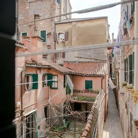 Delightful At 5 Mins From Rialto Bridge 아파트 *