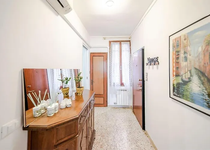 Delightful At 5 Mins From Rialto Bridge Appartement Venetië
