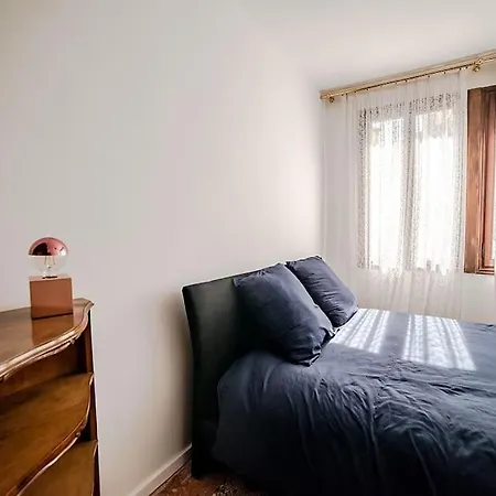 Delightful At 5 Mins From Rialto Bridge Apartment Venedig