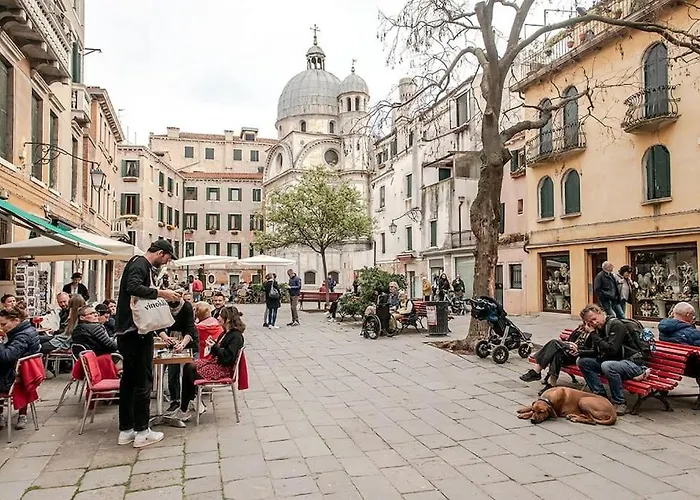 Delightful At 5 Mins From Rialto Bridge Apartmán *