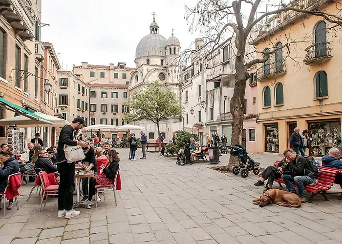 Delightful At 5 Mins From Rialto Bridge *