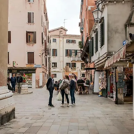 アパート Delightful At 5 Mins From Rialto Bridge